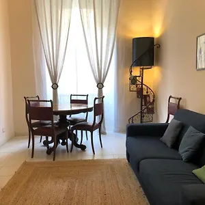 https://domus-ottavia.it-romehotels.com