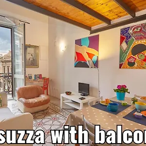 https://attico-al-politeama.palermohotels.org