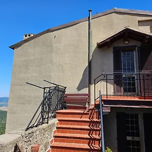Con 2 In Borgo Medievale Montegiovi